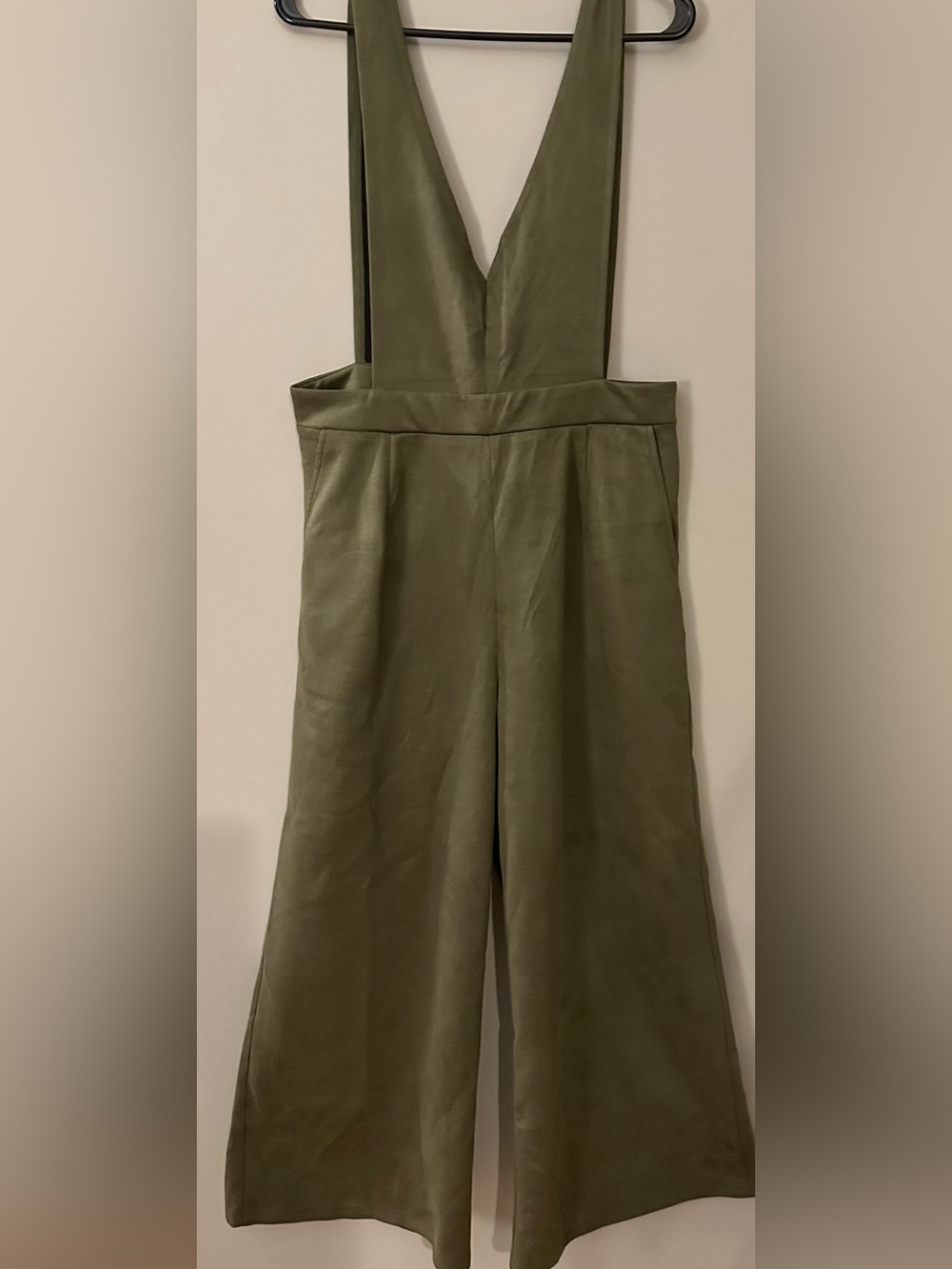 NWT Cupshe XL Olive Green Wide Leg Plunge V-Neck Jumpsuit - Picture 4 of 14